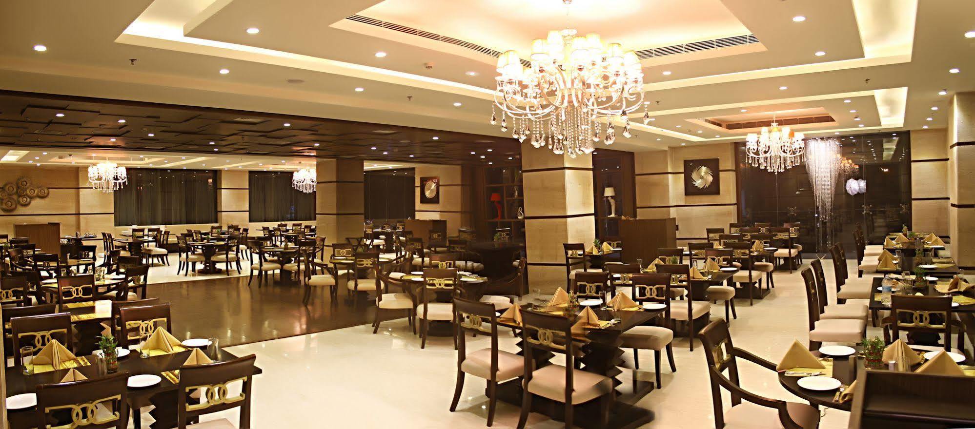 The Panache Hotel Patna  Buitenkant foto