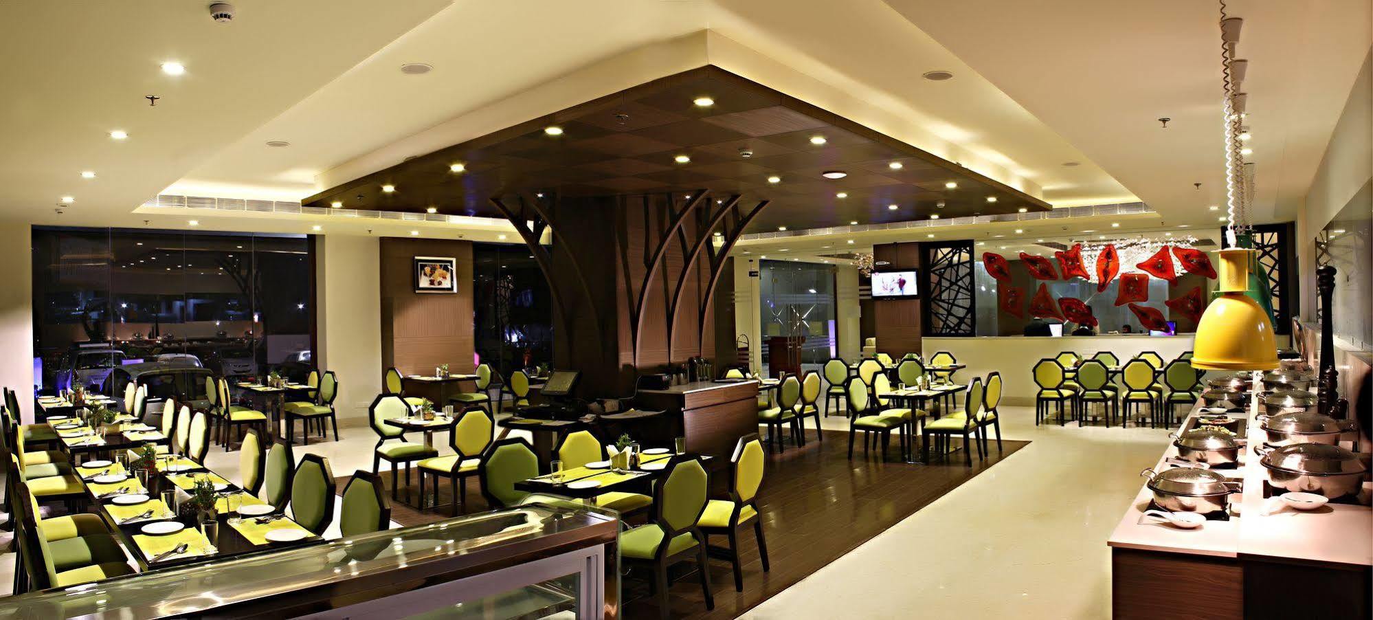 The Panache Hotel Patna  Buitenkant foto