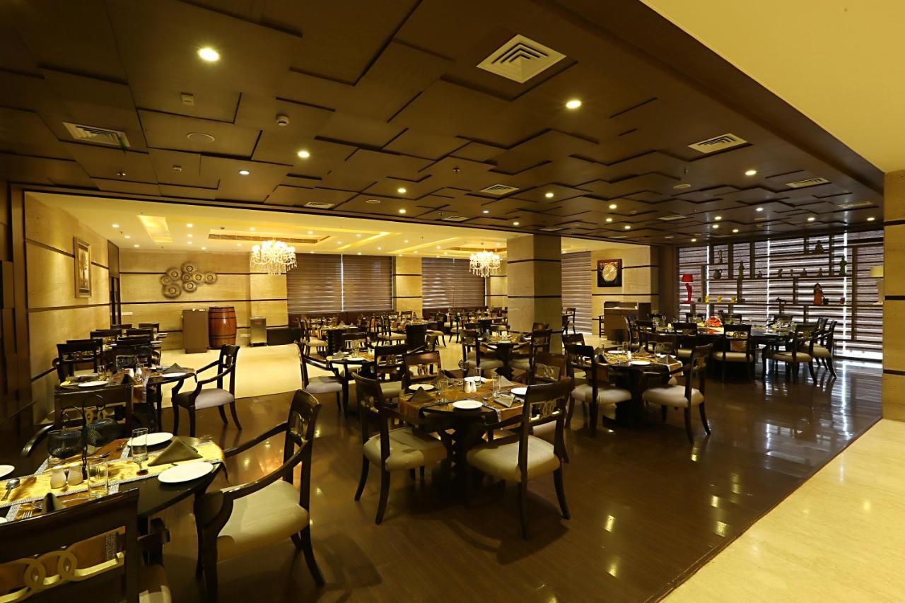 The Panache Hotel Patna  Buitenkant foto