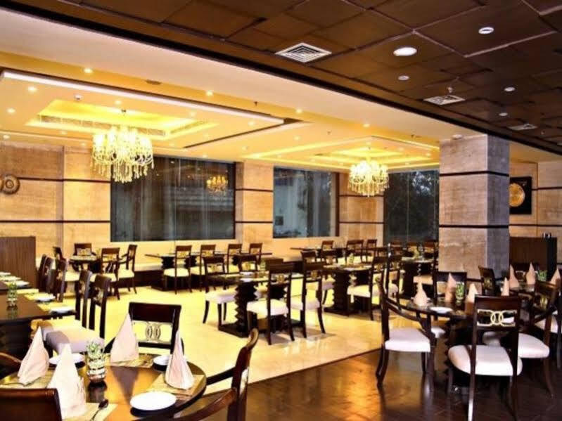 The Panache Hotel Patna  Buitenkant foto